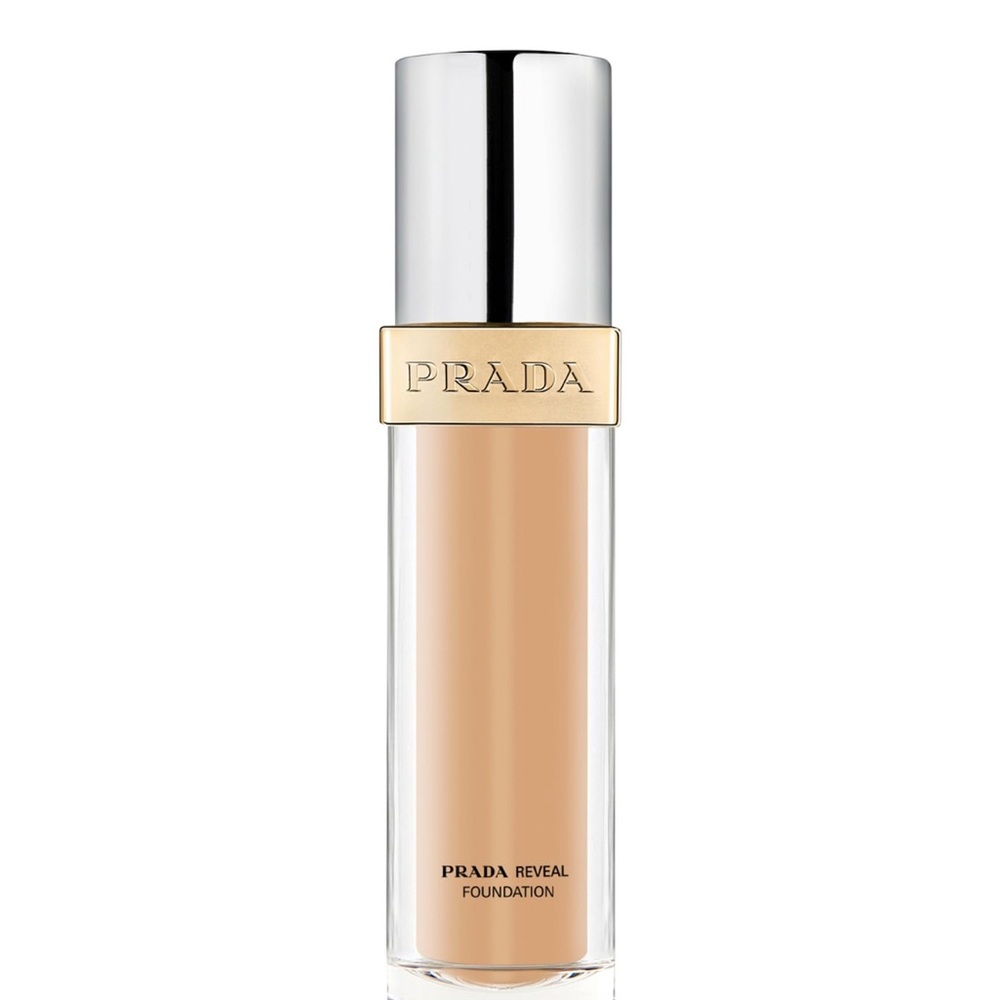 Prada Reveal Foundation - MC50